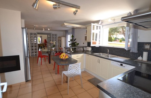 Six-Fours-les-Plages Villa | EXCLUSIVE VILLA WITH HEATED POOL
