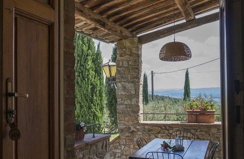 Castellina in Chianti Apartment | Exclusive Patio with Panorama, Pool & Charme
