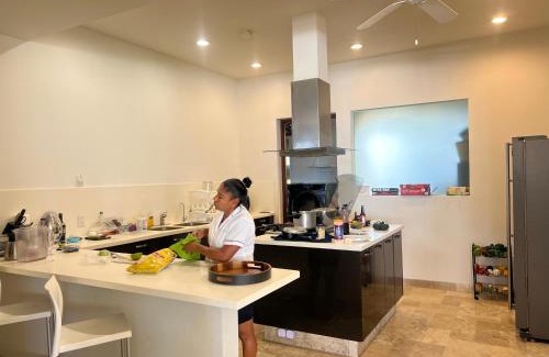 Barra Vieja Apartment | Exclusive Oceanfront Apartment Beach access