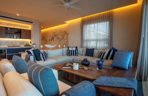 Isla Mujeres Apartment | Exclusive Penthouse | 5BR | Private Roof w/Pool