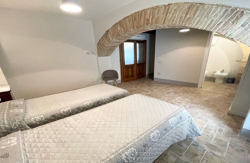 Poreta Other | EXCLUSIVE POOL-OPEN ALL YEAR/SPOLETO BIOFARM-SLEEPS 8/WALK TO SHOPS, BAR ETC ETC