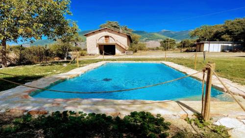 Poreta House | Exclusive Pool-open All Year-spoleto Biofarm-slps 8-village shops, bar1 km 4