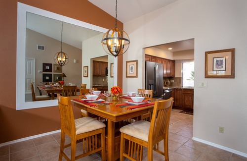 Casas Adobes House | Exclusive Tucson Omni