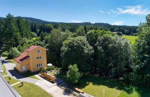 Drachselsried Apartment | Exclusive vacation home (150 sqm) with large sun terrace