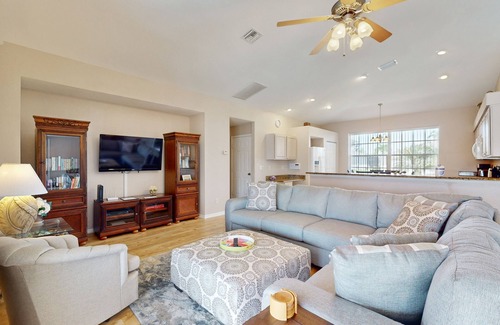Biggar Villa | Exclusive Wellington Lakes Waterfront Home with Private Pool, Lake Views, & WiFi