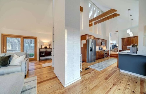 Shepherdstown House | Exclusive Wooded Chalet w Magnificent River Views