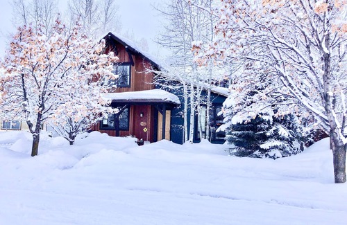 Basalt House | Executive four bedroom Home in charming Basalt neighborhood, minutes from Aspen
