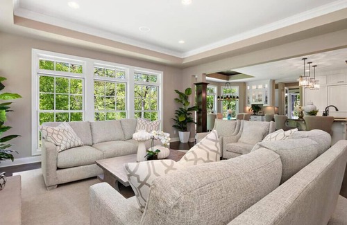 Minnetonka House | Executive Home with Sport Court close to Downtown Mpls!