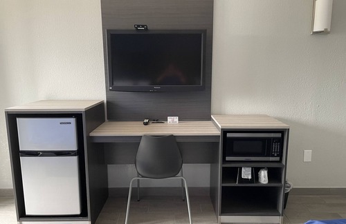 Mount Pleasant Hotel | Executive Inn