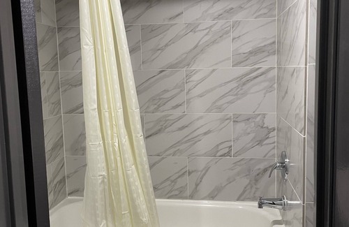 Mount Pleasant Hotel | Executive Inn