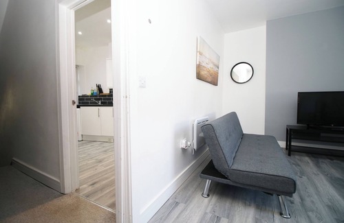 Bridgend Apartment | Executive Style 2 Bed Flat in Bridgend F2