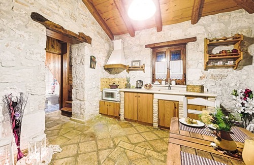 Skinaria House | Executive Suite - 2 Bedroom Maisonette - Sea View