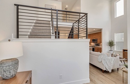 Lehi House | Executive TownHome - Pet-Friendly!