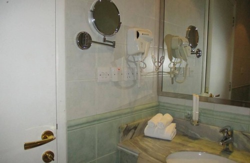 Al Aziziyah Hotel | Executives Hotel Al Azizia