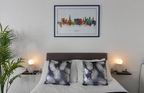 Exeter Apartment | Exeter City Centre Apartments Stoop Apartment