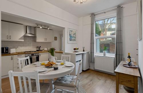 Exeter House | Exeter Station House - Short Stays UK Ltd