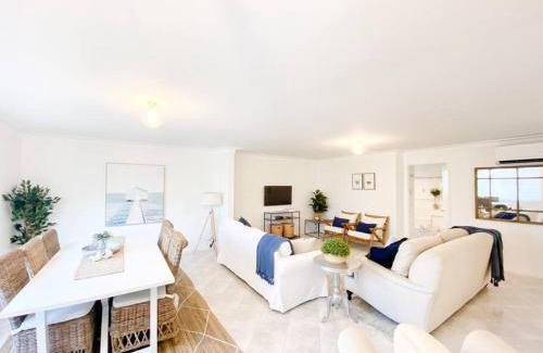 Terrigal Villa | Exhale Terrigal, Stylish & Spacious, 150M to beach