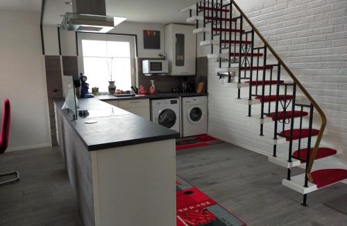 Papenburg Apartment | Exklusive FeWo Papenburg mit Terrasse & beheiztem Wintergarten