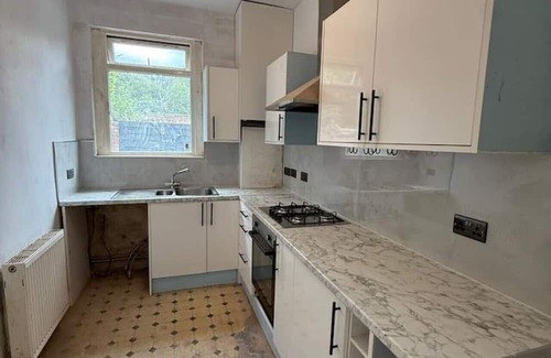Openshaw Apartment | Exotic 4BD I Etihad, Coop Arena - Outdoor Dinning.