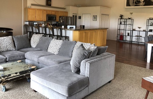 Durango - Purgatory House | Expansive 4 Bedroom Musicians Home with cinema on 2 Acres