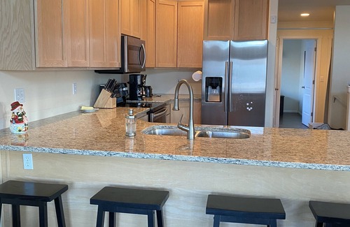 Manson House | Expansive views, hot tub, & kid friendly! Perfect for multiple families!