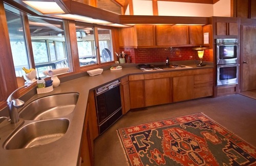 Rabun Gap House | Experience a Frank Lloyd Wright-Inspired Escape in Northeast Georgia