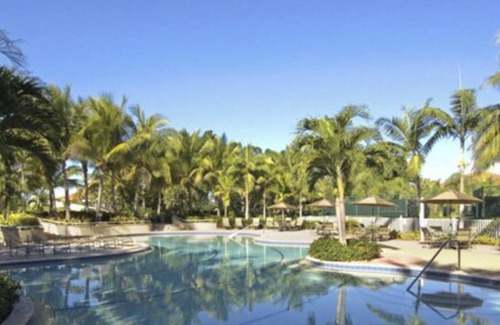 Pelican Resort | Experience a luxurious stay on the water at Marina Village in Cape Coral, Fl!