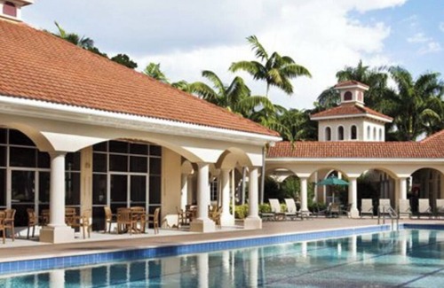 Pelican Resort | Experience a luxurious stay on the water at Marina Village in Cape Coral, Fl!