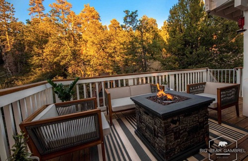 Moonridge Ski Chalet | Experience Big Bear Gambrel - Hot Tub- Games