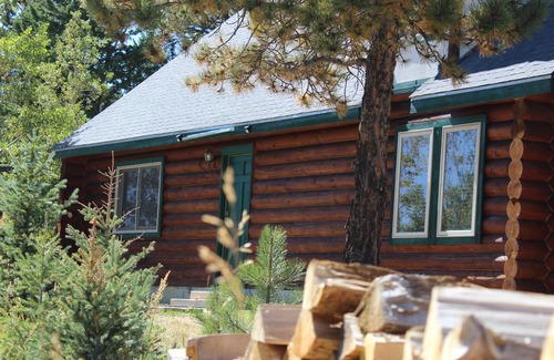 Black Hawk Cabin | Experience Colorado! Beautiful Log Cabin Surrounded By Pines And Aspens