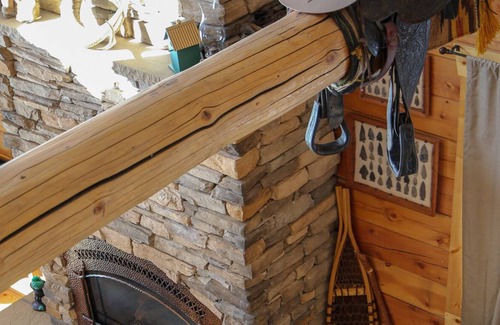 Nathrop Cabin | Experience Colorado between the peaks at the Bighorn Lodge
