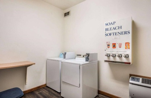 Eldridge House | Experience dependable, friendly service for a great value