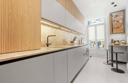 Hyeres City Centre Apartment | Experience Hyères on foot from this beautiful, central apartment.