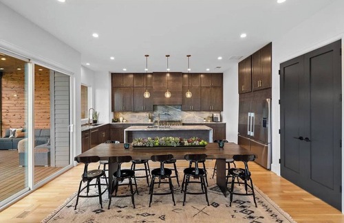 Villa Heights Villa | Experience Maison NoDa: Walkable + Uptown Skyline Views w/Gym! Sleeps 14