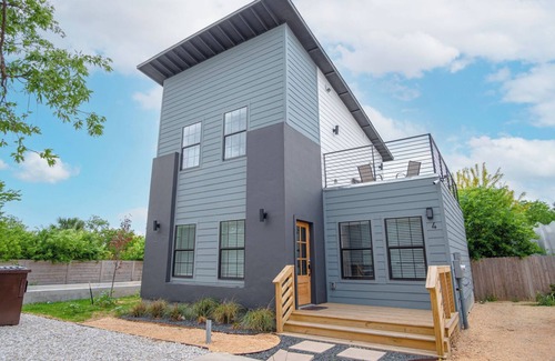Denver Heights Apartment | Experience Modern Luxury! 3br/2.5ba Home Near DT