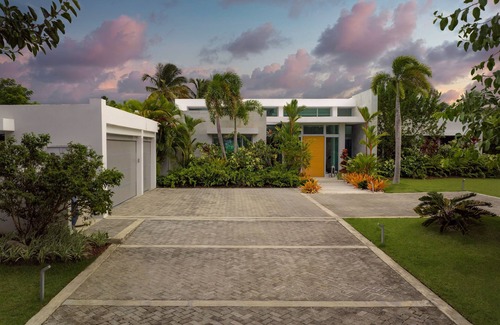 Herreras House | Experience Paradise at this Luxurious Villa in Bahia Beach Resort, Puerto Rico