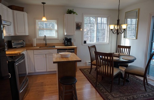 Catskill Cottage | Experience Peace in this Cozy country cottage nestled beneath the mountains