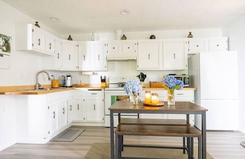 Sitka Apartment | Experience Sitka charm, steps away from your cozy 1-bedroom retreat