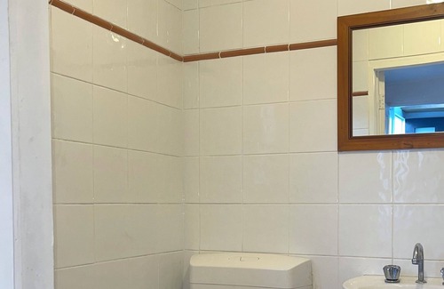 Bathurst Cottage | Experience the convenience of a cosy cottage, situated in the heart of Bathurst.