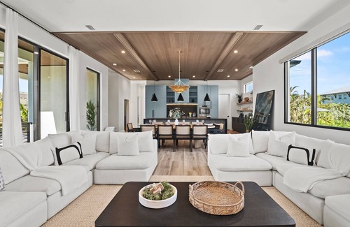 Siesta Key House | Experience the Ultimate in Coastal Luxury at A Point of Paradise