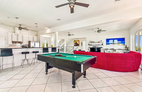 East End House | EXPERIENCE THE ULTIMATE IN ISLAND LIVING at the incredible beach front home AMBASSADOR.
