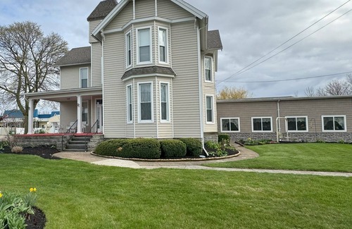 Marblehead Apartment | Experience the Season in Marblehead