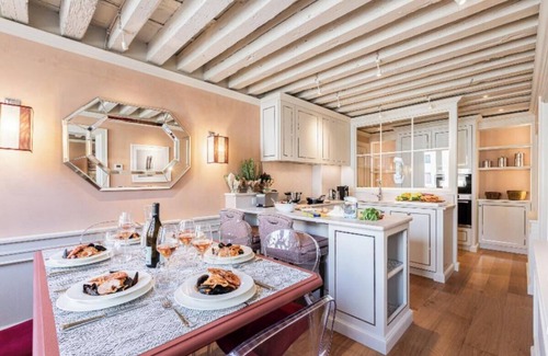 San Marco Apartment | Experience Venetian Luxury - A 5-Storey Palace Lavish Apartment in San Marco