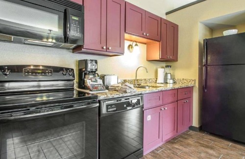 Wisconsin Dells Resort | Experience Year-Round Family Fun at Christmas Mountain Village – 2 Bedroom Villa
