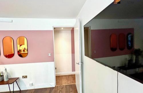 Cambridge City Centre Apartment | Expert Stays 2 BR Super Central Cambridge