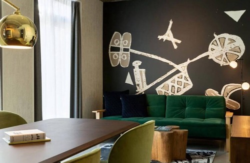 Kralingen-Crooswijk Hotel | Explore City Charm from This Modern Rooms Near Landmarks - 2 Units