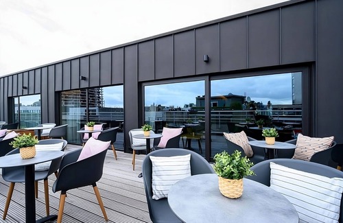 Jewish Quarter House | Explore Downtown Antwerp! 4 Large Units w/Kitchen! Covered Parking, Bike Rental