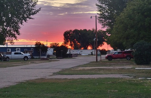 Jordan Valley House | Explore the Owyhee River, Leslie's gultch, Three Forks, lava tubes and more.
