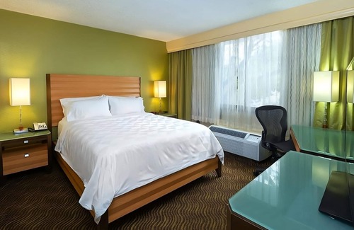 San Jose Hotel | Explore The Winchester Mystery House! Free Airport Shuttle And Care Hire