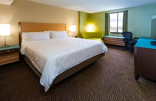 San Jose Hotel | Explore The Winchester Mystery House! Free Airport Shuttle And Care Hire
